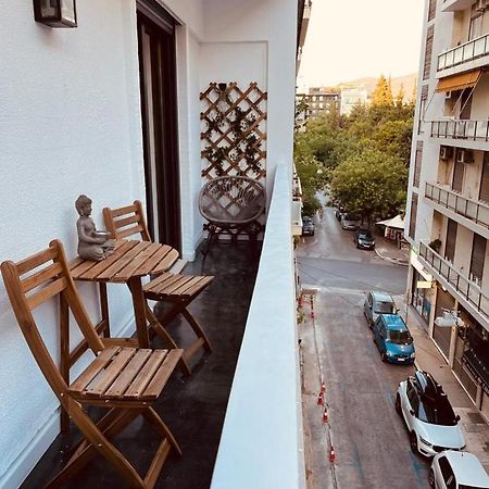 2 Bedroom Apt - Live Like A Local In Kolonaki Athen Exterior foto