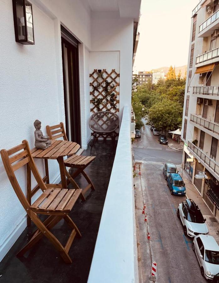 2 Bedroom Apt - Live Like A Local In Kolonaki Athen Exterior foto